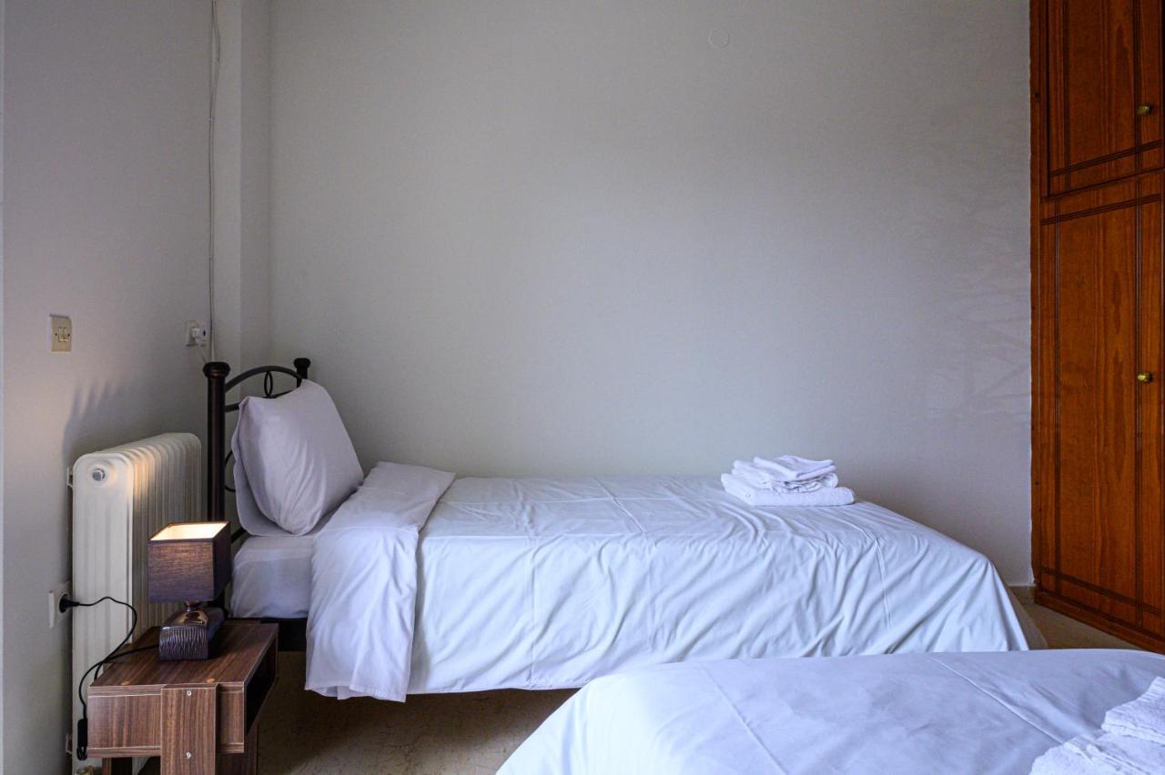 Oliva Apartment Kalamata Exterior photo